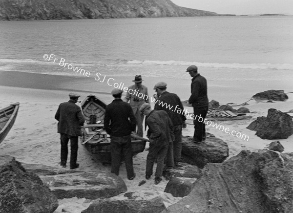 SALMON FISHERS AT KEEM